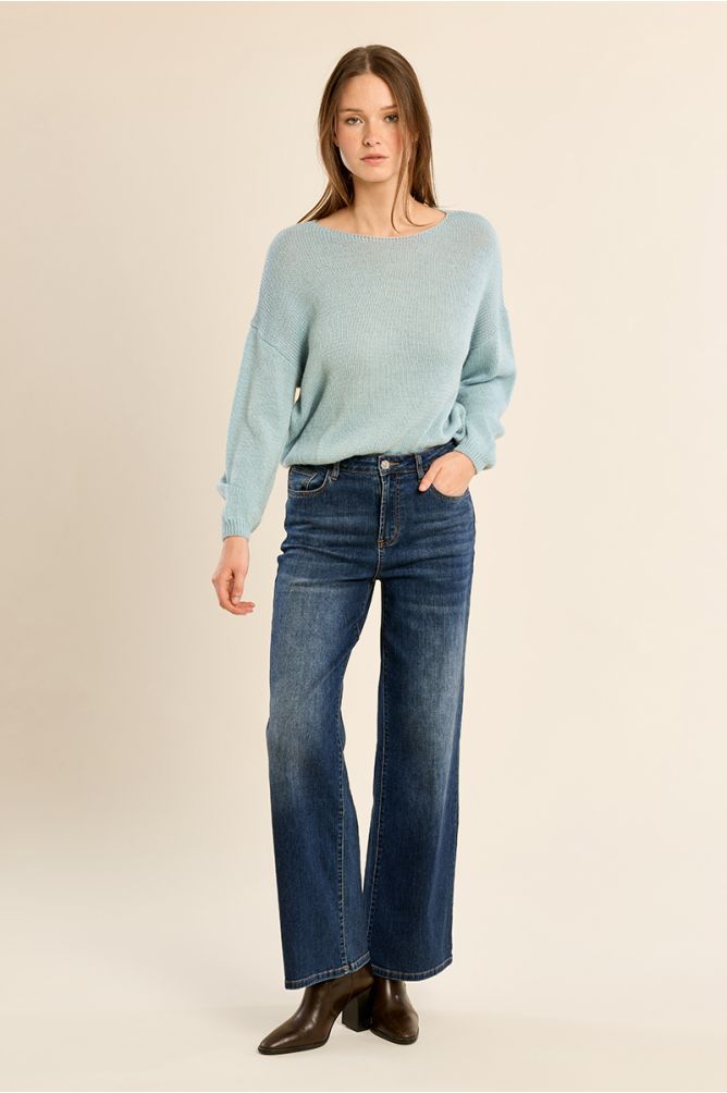 Plain knit sweater, round neck