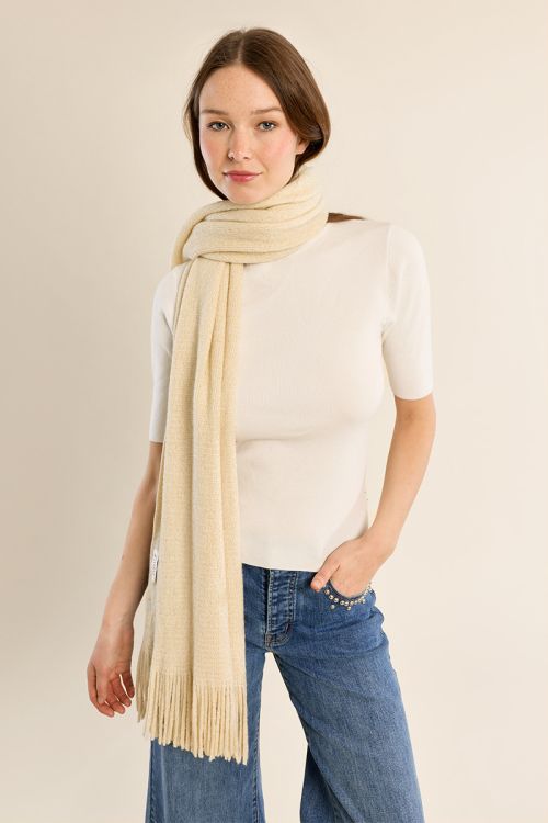 Plain scarf, fringed
