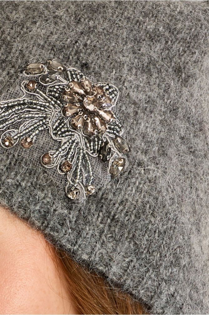 Knit hat, embroidered flower