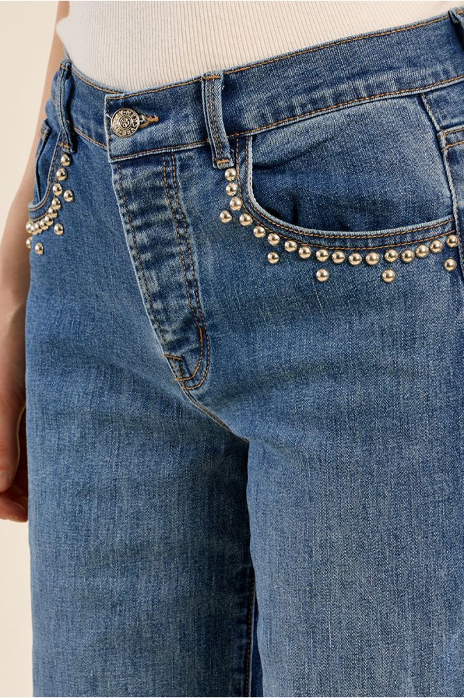 Pantalón vaquero acampanado