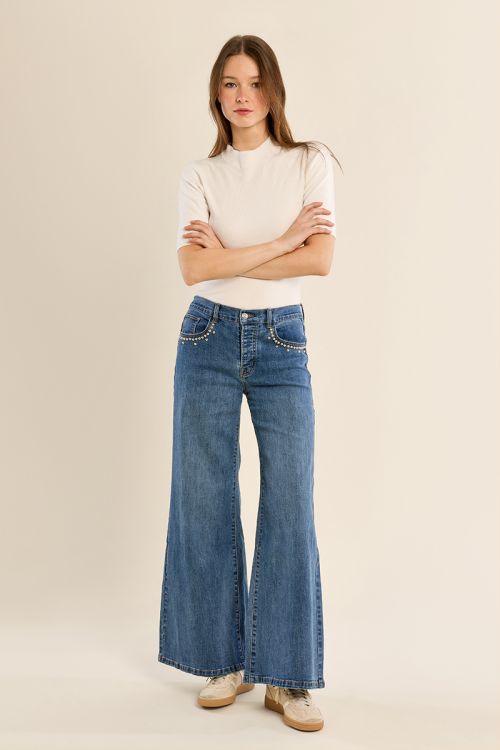 Wide denim, studded details