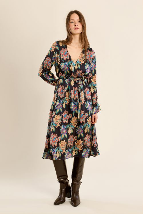 Long knotted dress, floral pattern