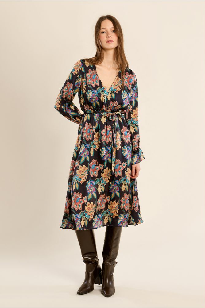 Robe longue nouée, motif à fleurs