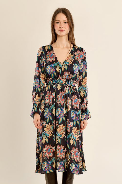 Long knotted dress, floral pattern