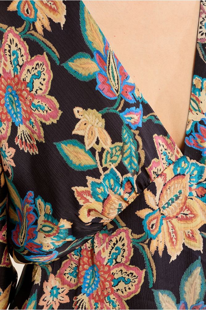 Robe courte ceintrée, motif à fleurs
