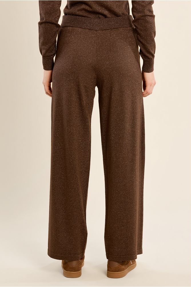 Jogger-style trousers, to tie