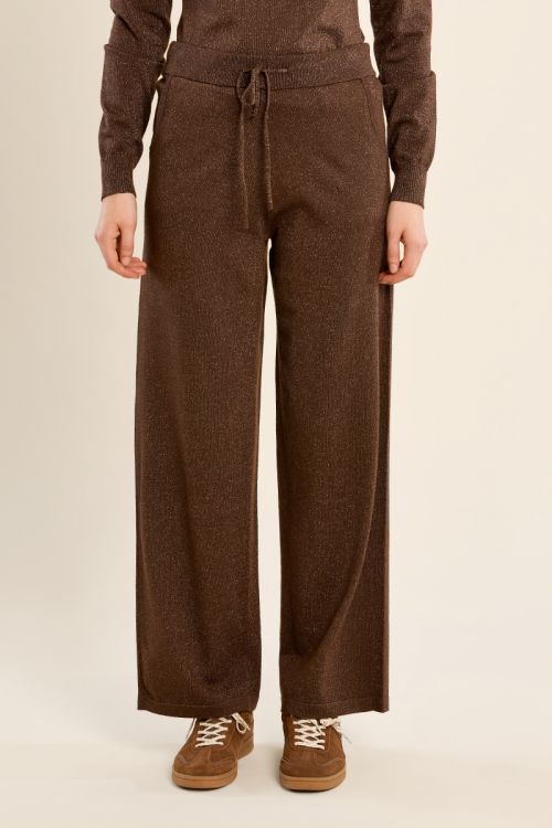 Jogger-style trousers, to tie