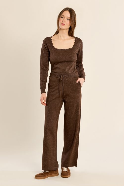 Jogger-style trousers, to tie
