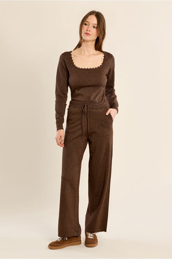 Jogger-style trousers, to tie