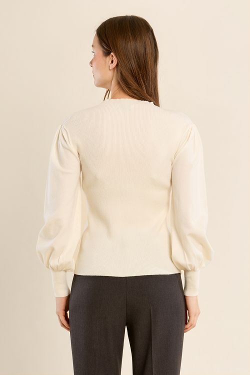 Pull en bi-matière, manches bouffantes