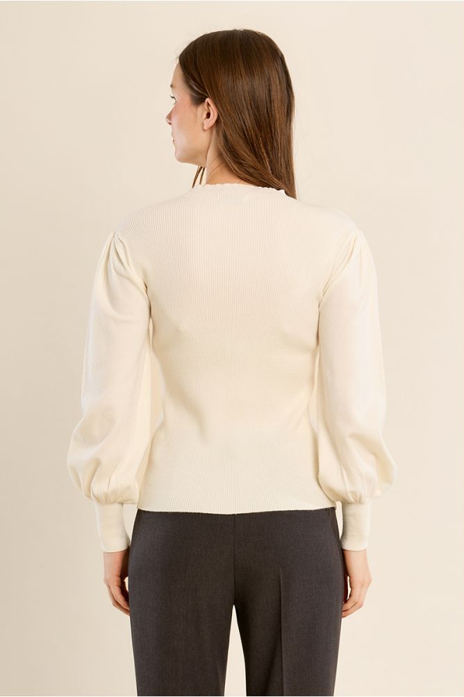 Pull en bi-matière, manches bouffantes