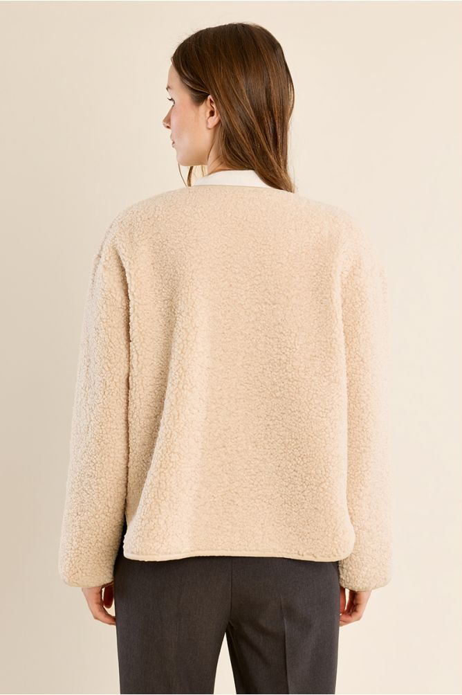 Veste boutonnée, imitation mouton