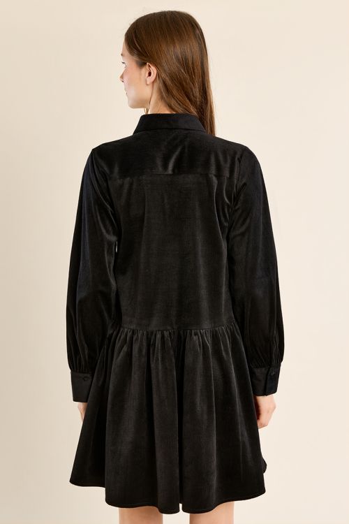 Vestido corto camisero con volantes