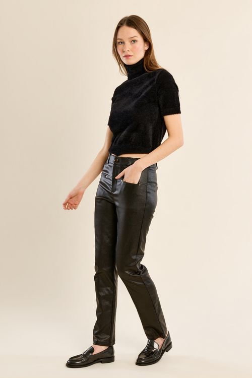 Straight trousers in imitation leather
