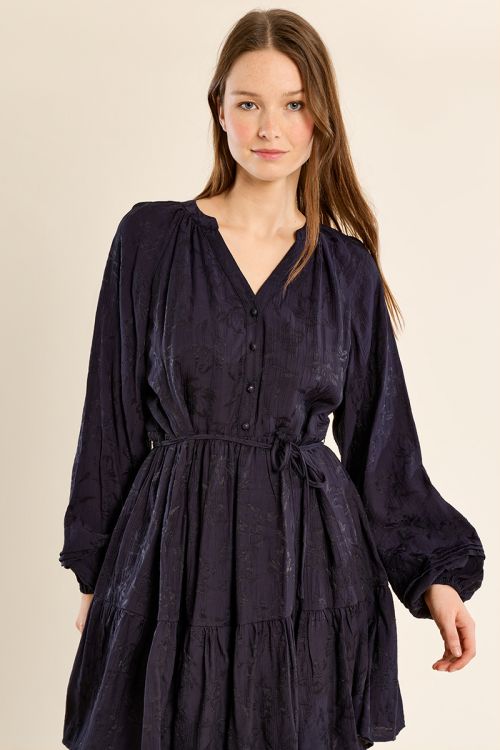 Vestido de manga larga estampado y volantes