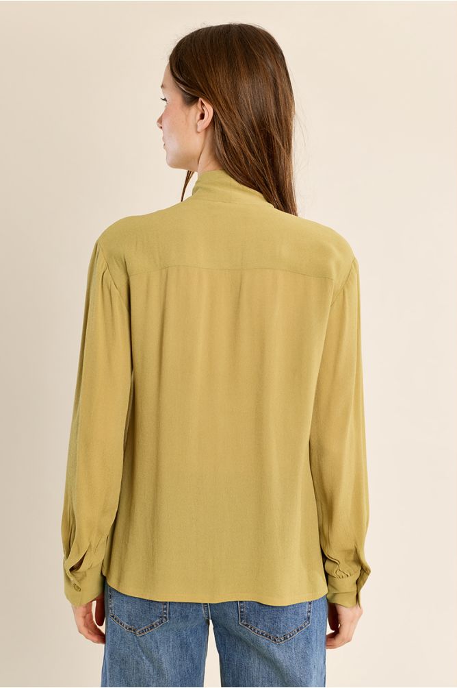 Blouse à col lavallière