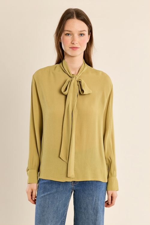 Camisa de manga larga con lazada