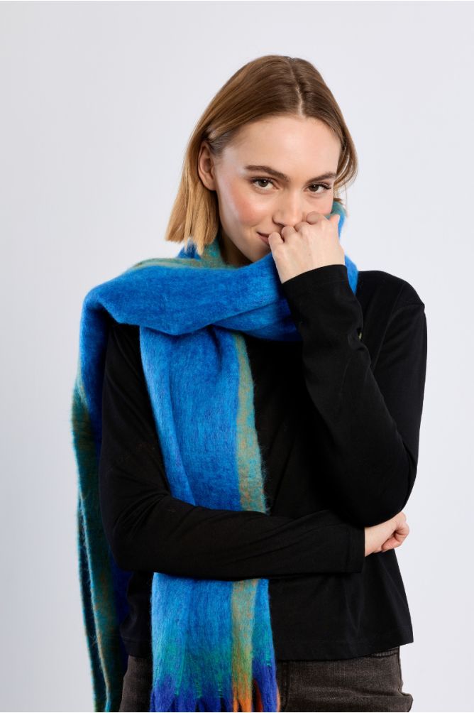 Long fringed scarf