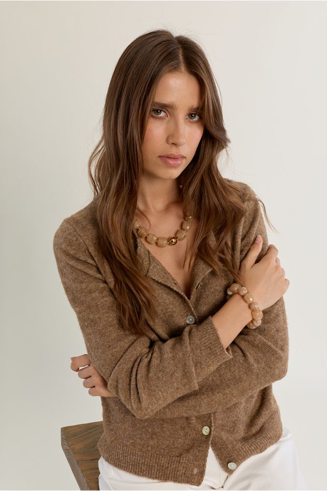 Knitted cardigan with round neck