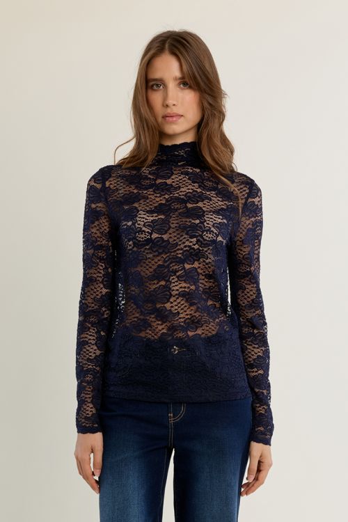 Lace undershirt