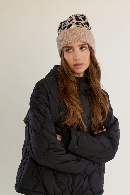 Bonnet en tricot, léopard