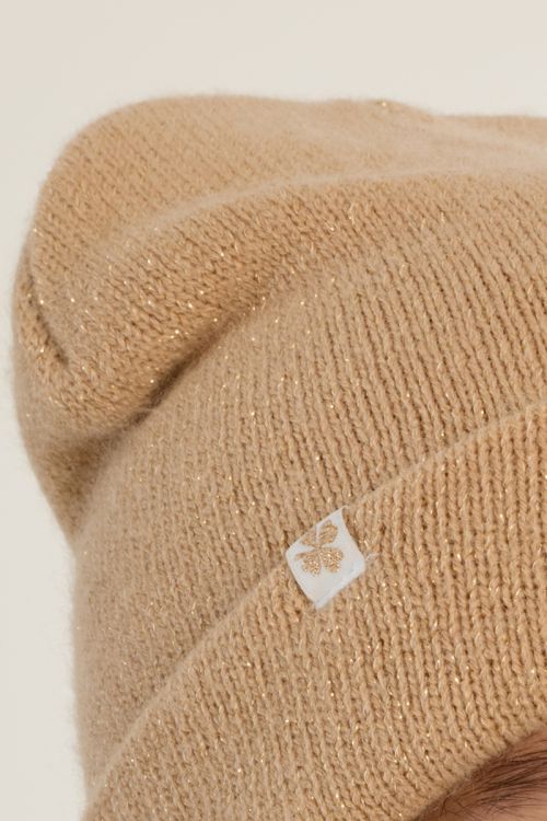 Iridescent beanie, knit