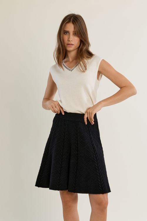 Flared knit skirt