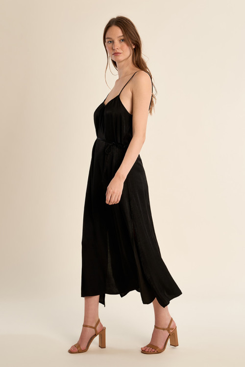 Long dress with thin straps
