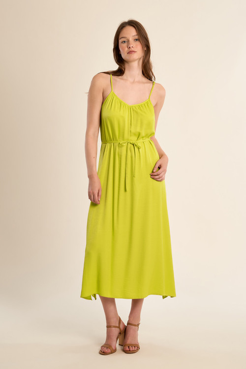 Robe longue à fines bretelles