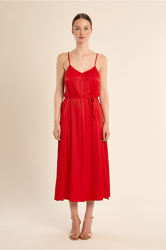 Robe longue à fines bretelles