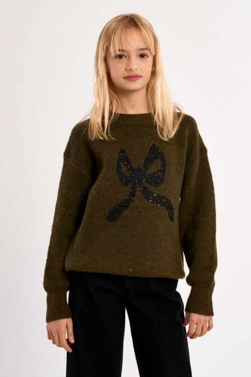Pull en maille, motif nœud