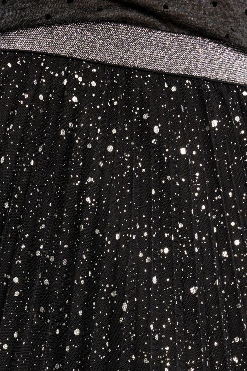 Jupe courte en tulle, détail strass