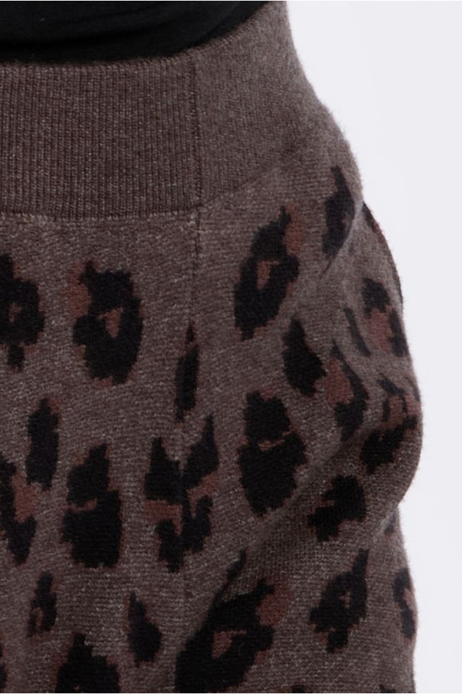 Pantalón largo con estampado animal