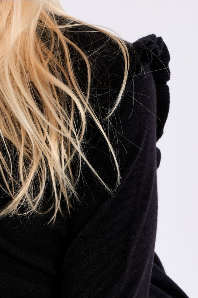 Pull en maille, épaules volantées