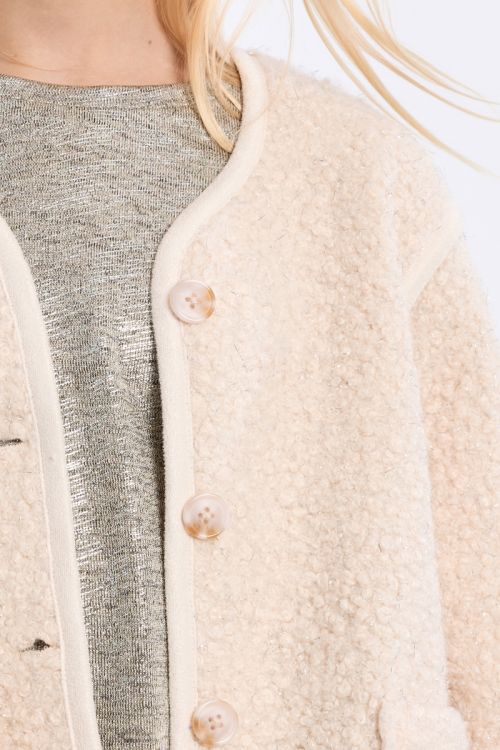 Chaqueta de borreguito con detalles brillantes