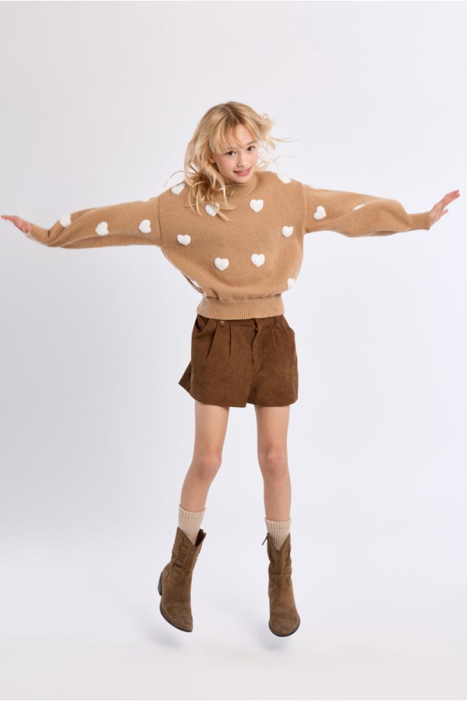 Pull en maille, motif cœur texturé