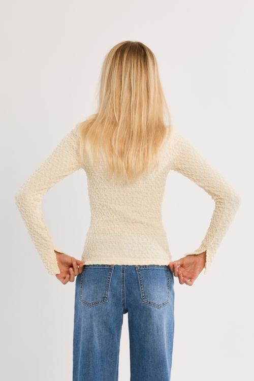 Long-Sleeved Top With Gathers