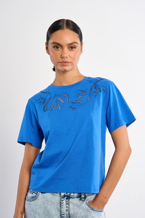 T-shirt décontracté en broderie ajourée