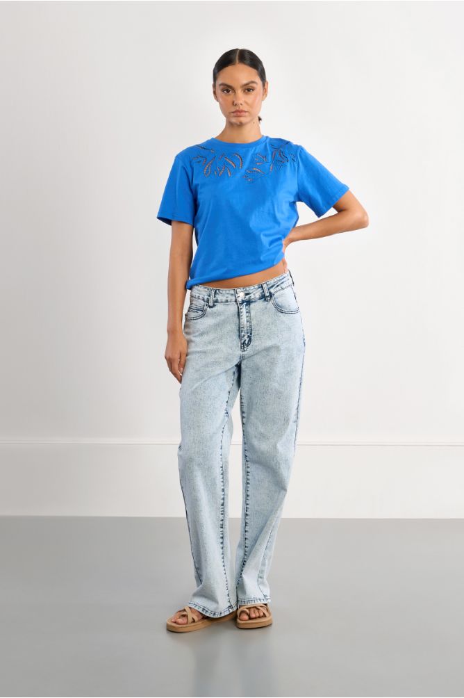 T-shirt décontracté en broderie ajourée