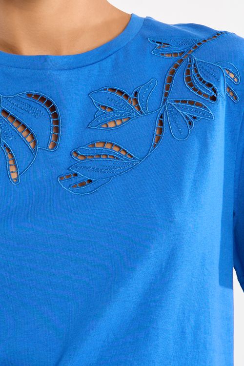 T-shirt décontracté en broderie ajourée