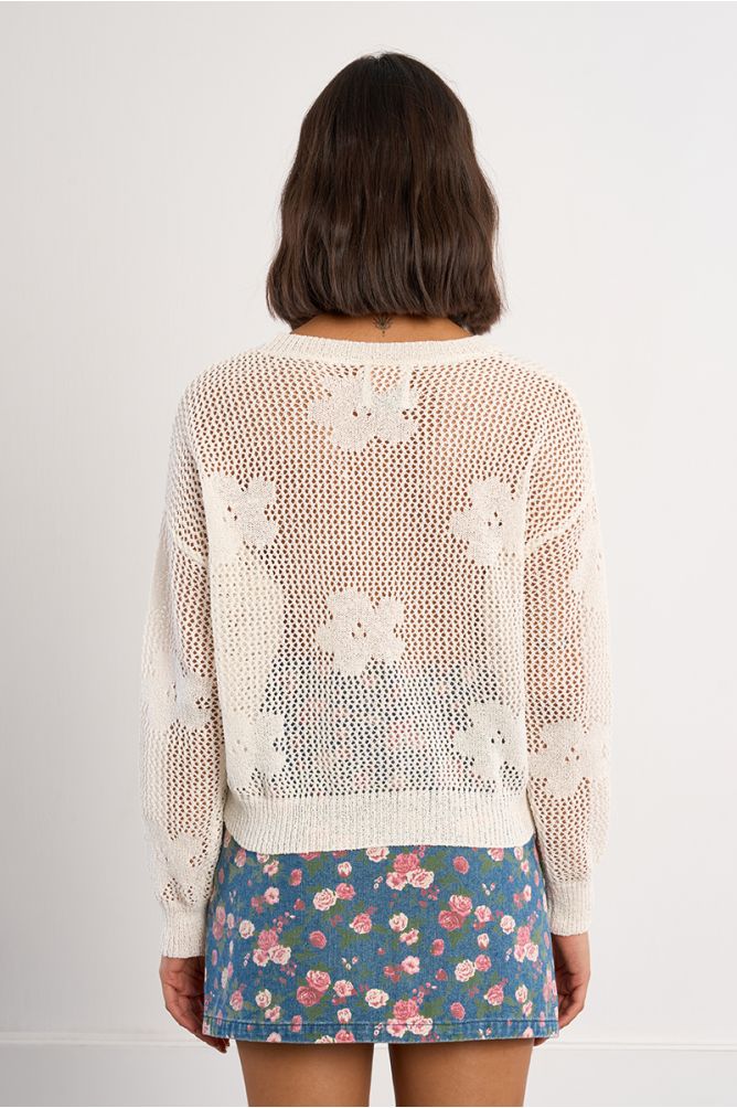 Fine knit sweater with floral details