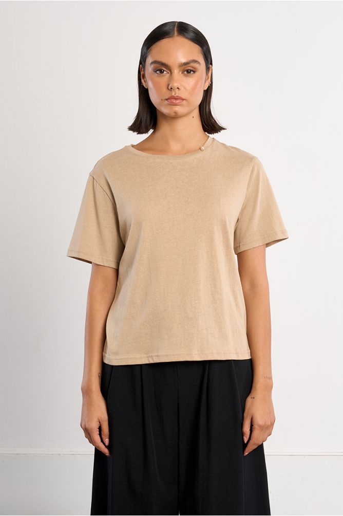 Basic casual T-shirt