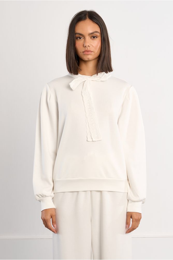 Casual sweatshirt with knotted collar