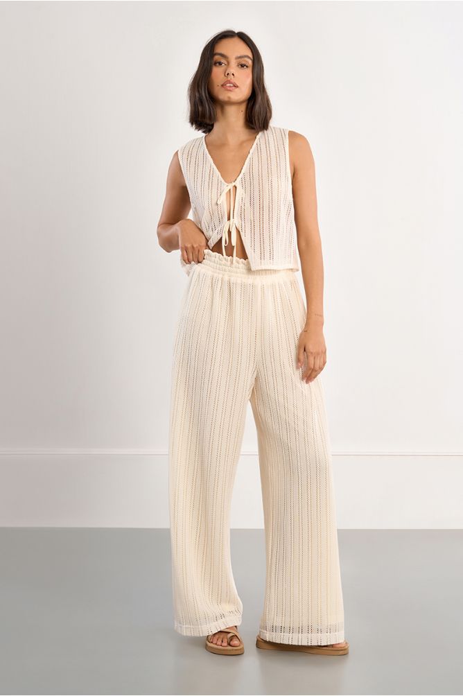 Pantalón de mujer largo, acanalado.