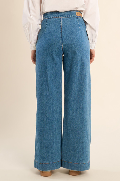 Wide jeans