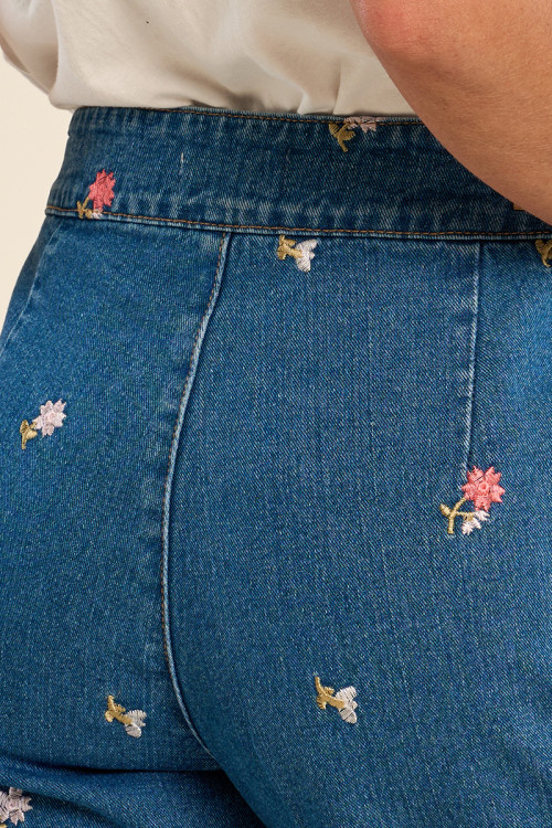 Fancy wide jeans
