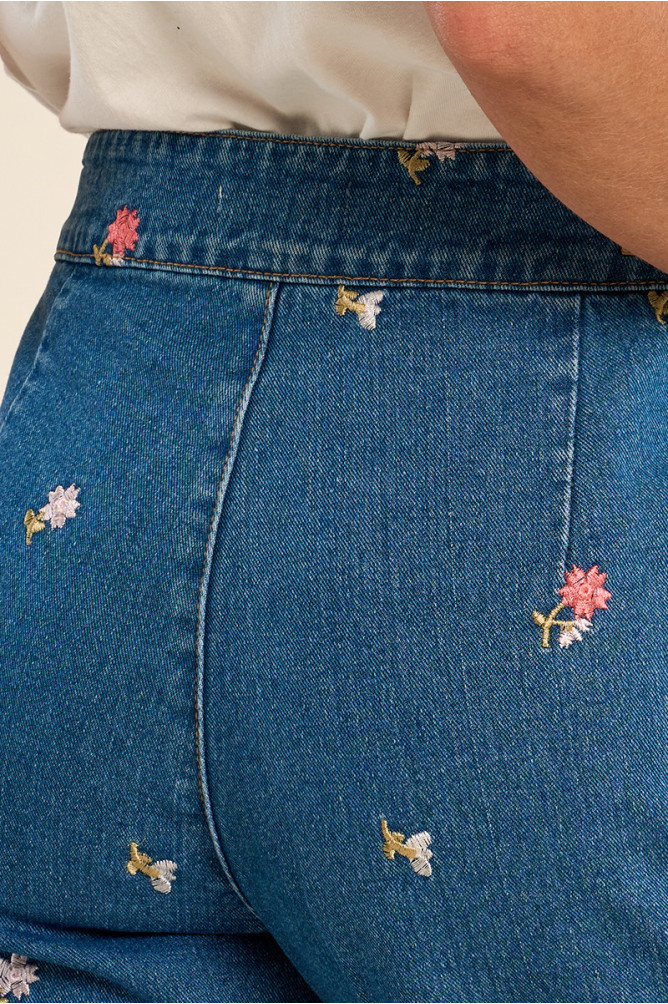 Fancy wide jeans