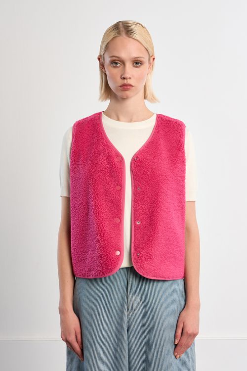 Short sleeveless jacket