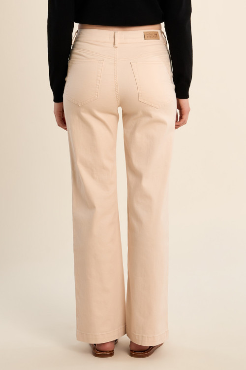 Pantalón de mujer largo, perneras rectas.