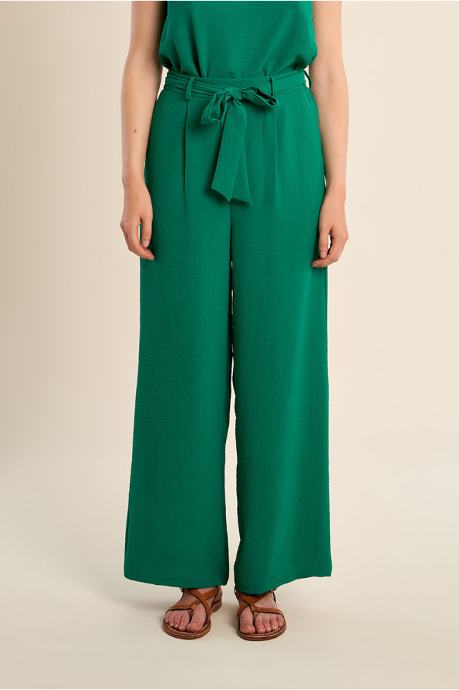 Flowing trousers